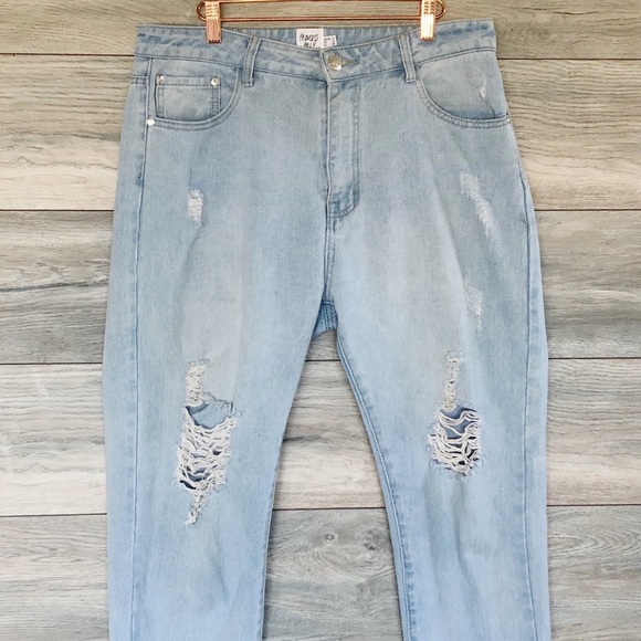Princess Polly light wash distressed boyfriend jeans - Picture 3 of 6